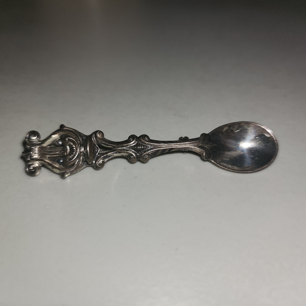 Antique Sterling Silver Deco Harp Repousse Salt and Spices Spoon Brooch Pin